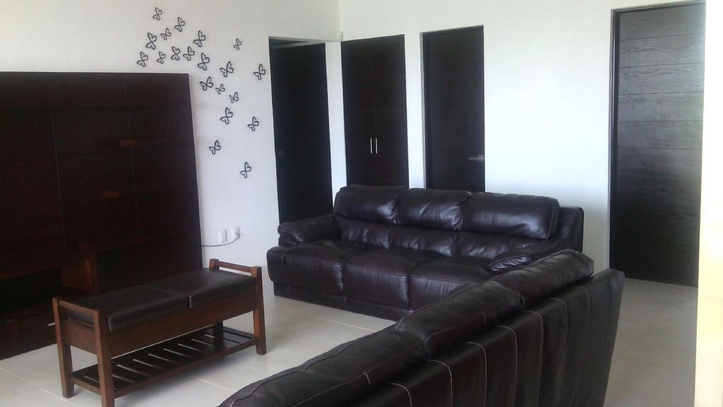 Hostal Urbano - Aeropuerto Alfredo V. Bonfil Екстер'єр фото