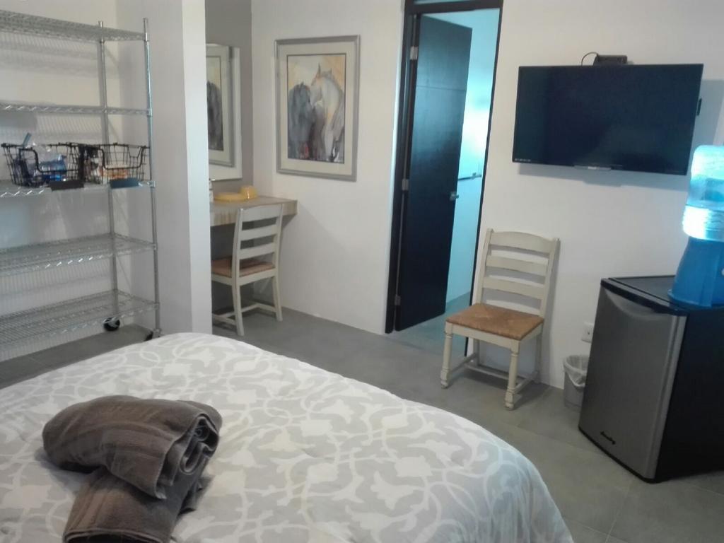 Hostal Urbano - Aeropuerto Alfredo V. Bonfil Екстер'єр фото