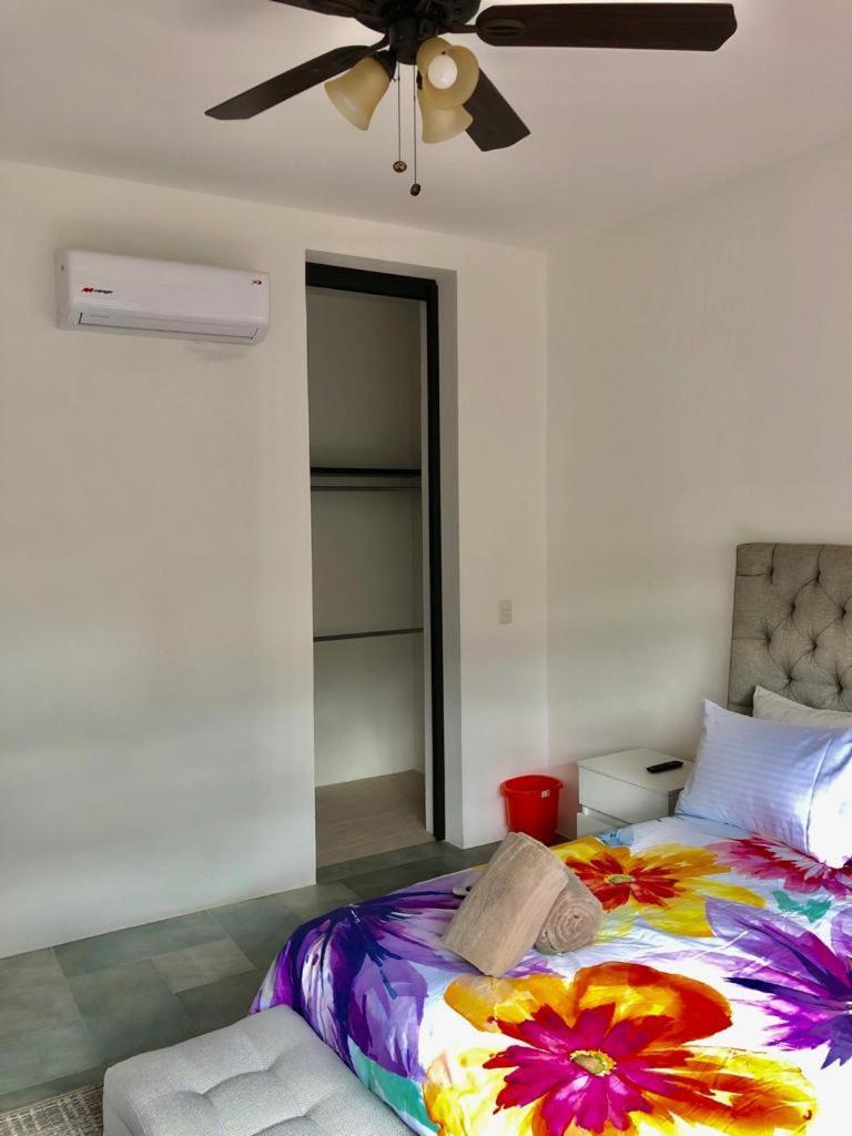 Hostal Urbano - Aeropuerto Alfredo V. Bonfil Екстер'єр фото