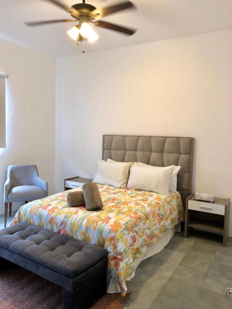 Hostal Urbano - Aeropuerto Alfredo V. Bonfil Екстер'єр фото