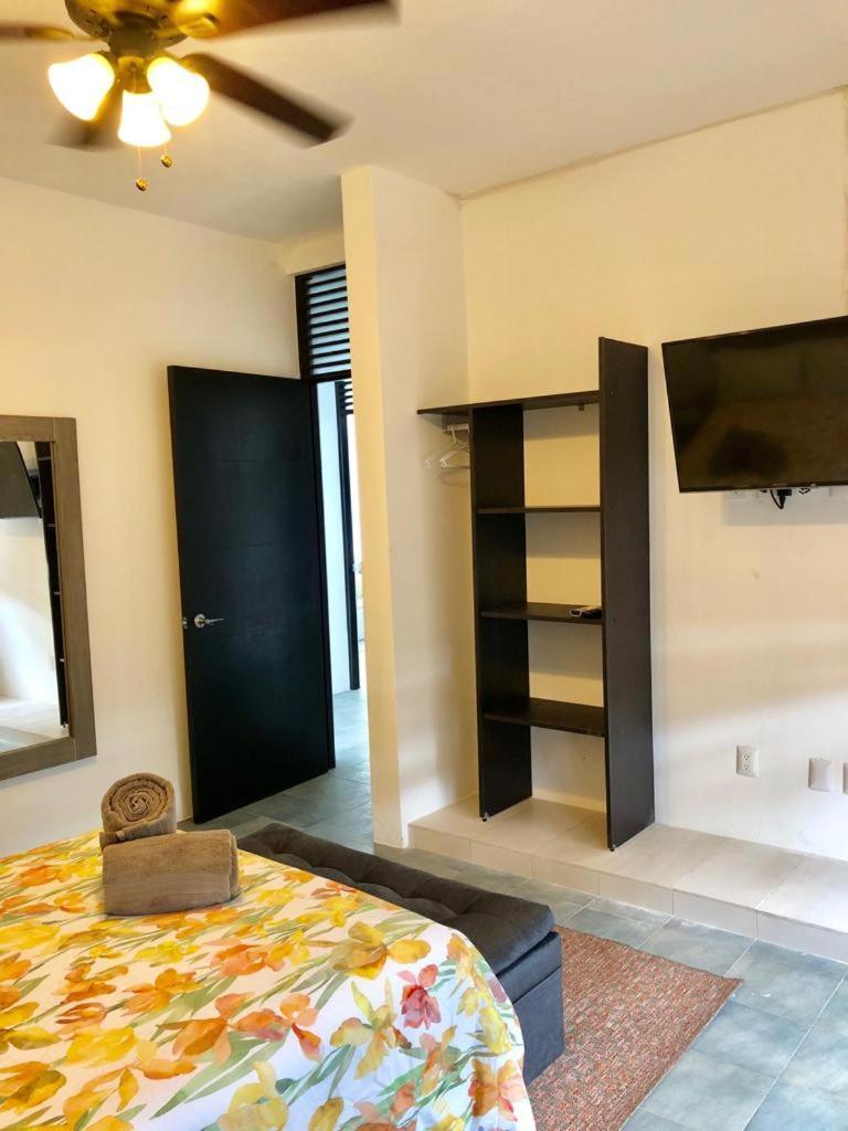 Hostal Urbano - Aeropuerto Alfredo V. Bonfil Екстер'єр фото